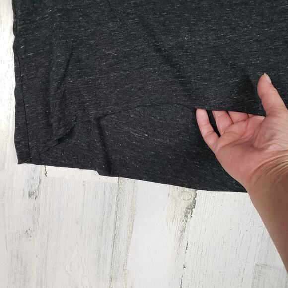 NWOT Over The Limit Apparel Heathered Gray Sleeveless Muscle Women's Size Large - Picture 6 of 9